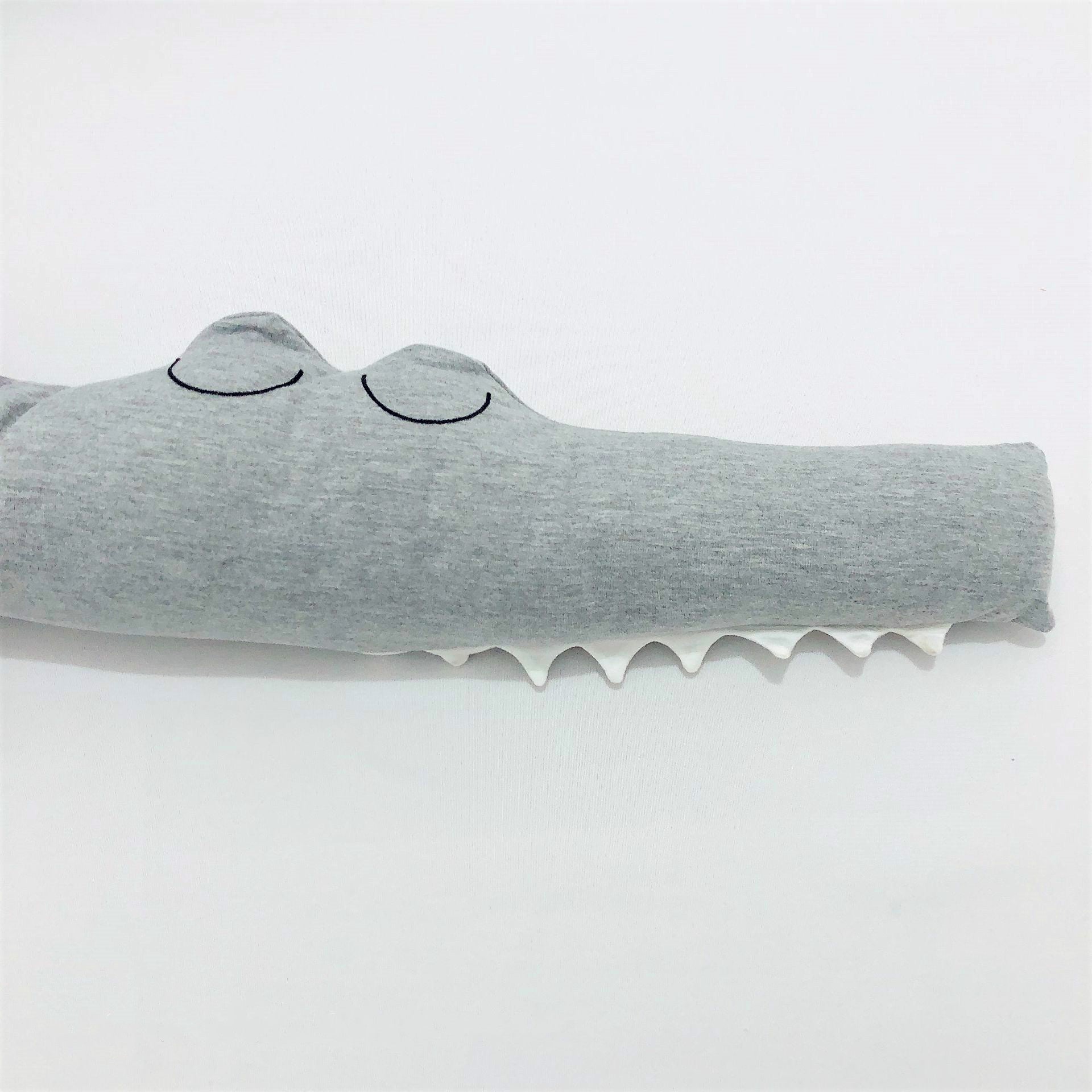 tour de lit coussin crocodile