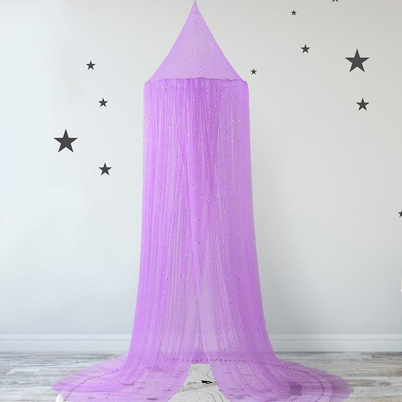 ciel de lit violet avec paillettes