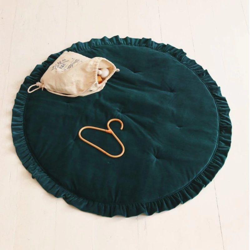tapis de sol bebe en velours emeraude