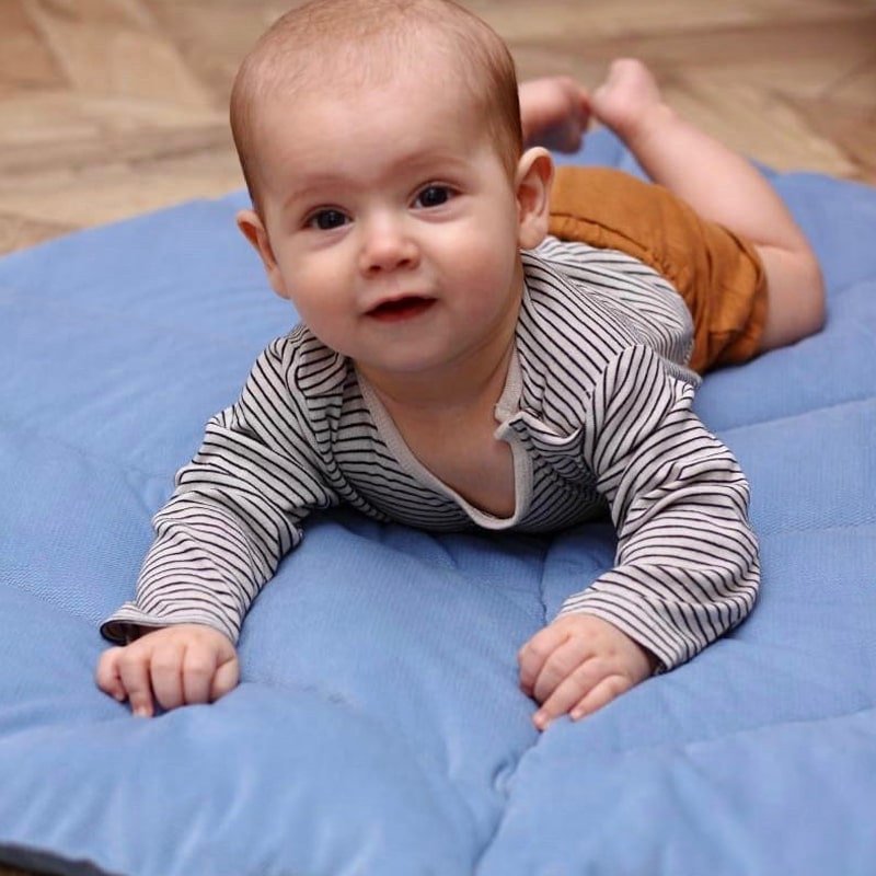 tapis d'éveil feuille bébé bleu