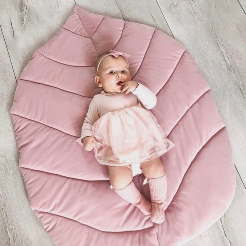 tapis d'éveil feuille bébé rose